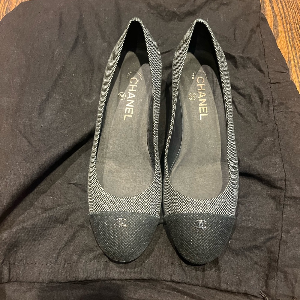 Authentic Classic Chanel Pump
